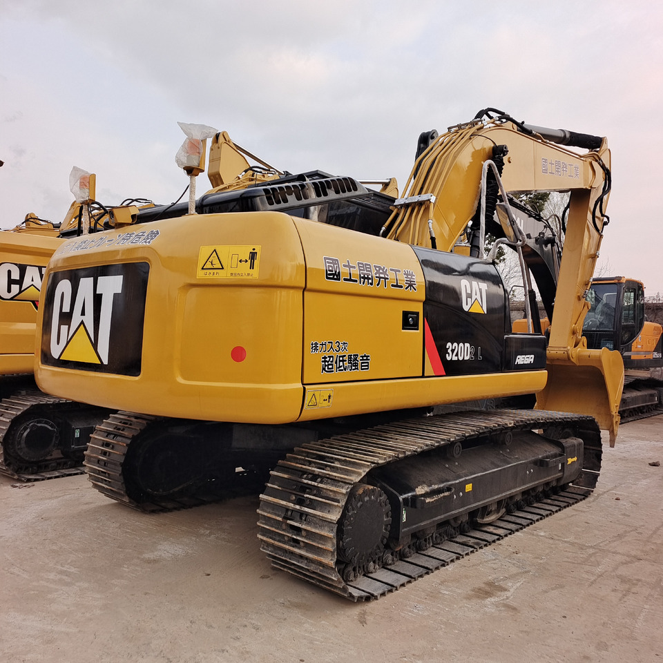 CATERPILLAR 320 D 2 L 320D2 L 320D - Crawler excavator: picture 3 CATERPILLAR 320 D 2 L 320D2 L 320D - Crawler excavator: picture 3