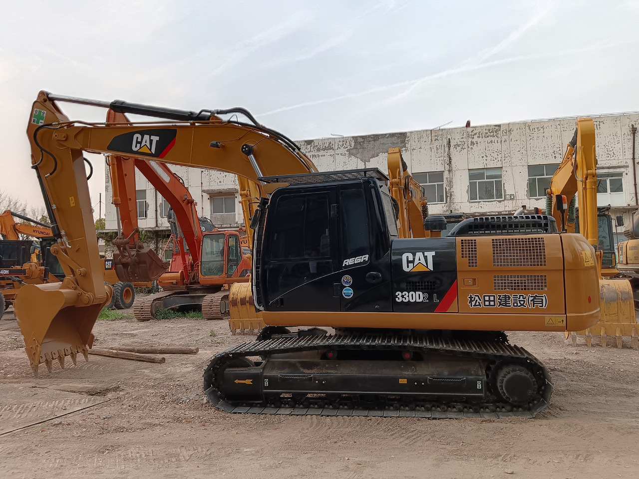 CATERPILLAR 330D2L 336D 330GC - Crawler excavator: picture 1 CATERPILLAR 330D2L 336D 330GC - Crawler excavator: picture 1