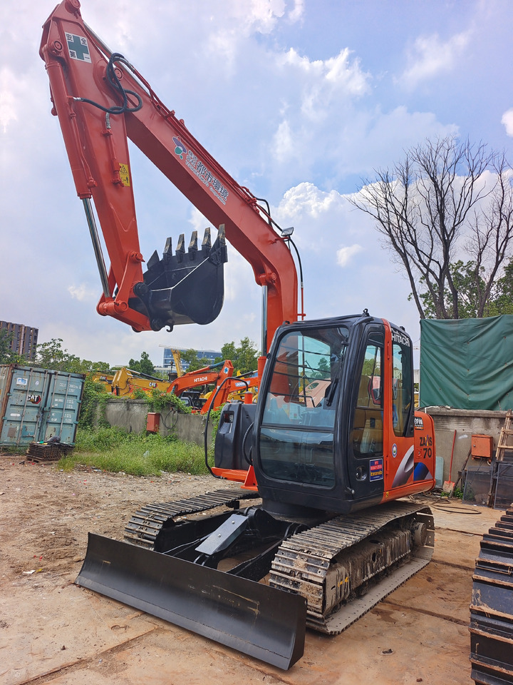 HITACHI ZAXIS 70 ZX 70 - Mini excavator: picture 1 HITACHI ZAXIS 70 ZX 70 - Mini excavator: picture 1