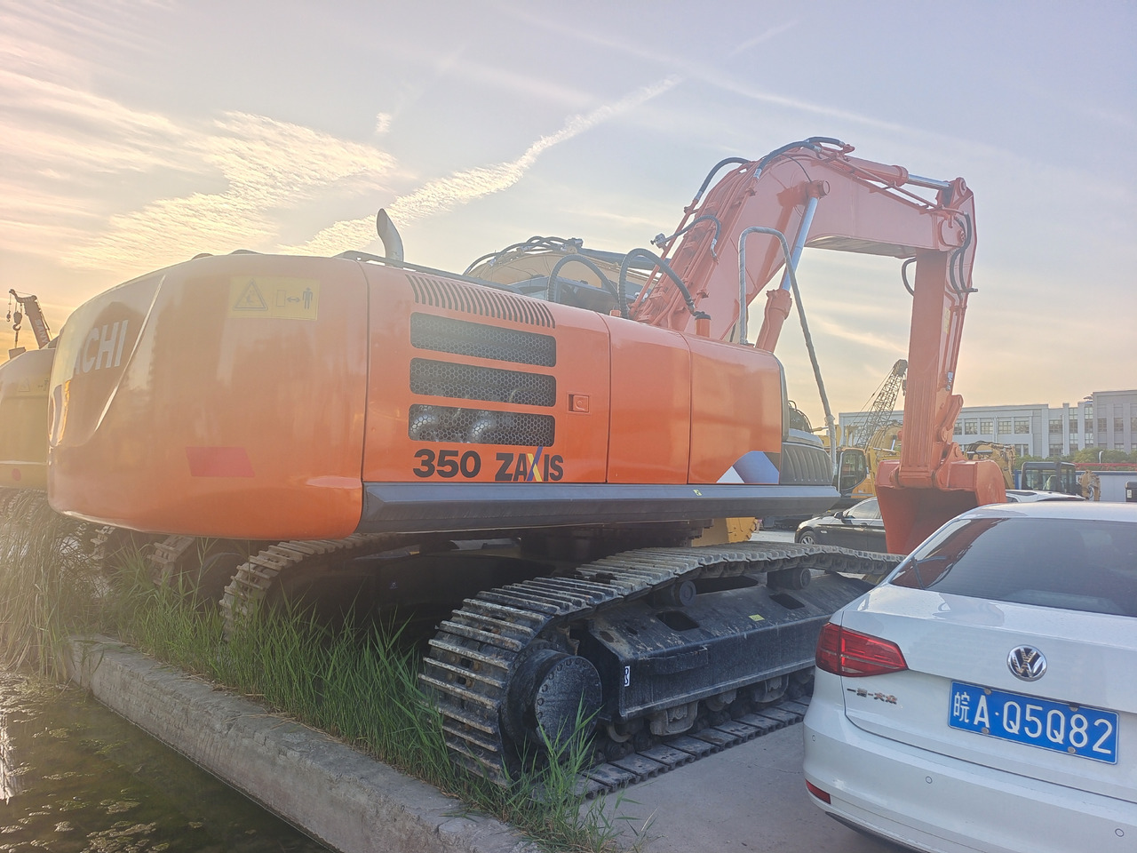 HITACHI ZX350H-5G - Crawler excavator: picture 1 HITACHI ZX350H-5G - Crawler excavator: picture 1
