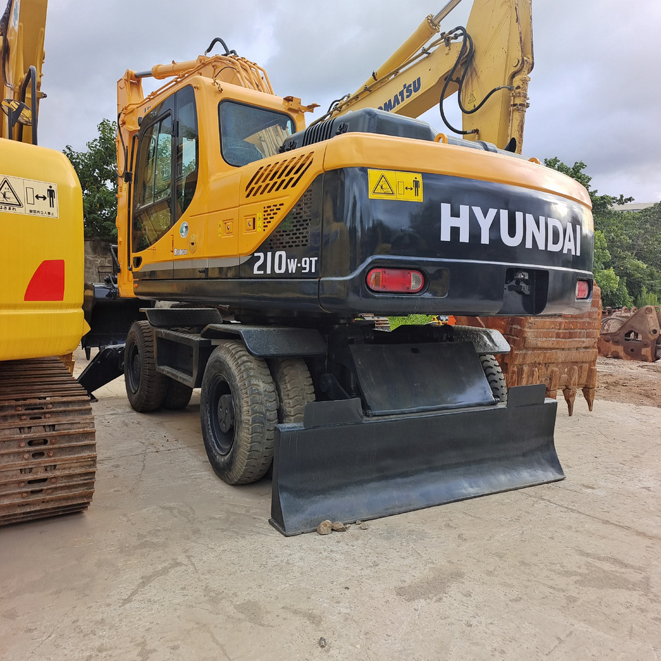 HYUNDAI ROBEX 210W-9T 210W-9 S - Wheel excavator: picture 4 HYUNDAI ROBEX 210W-9T 210W-9 S - Wheel excavator: picture 4
