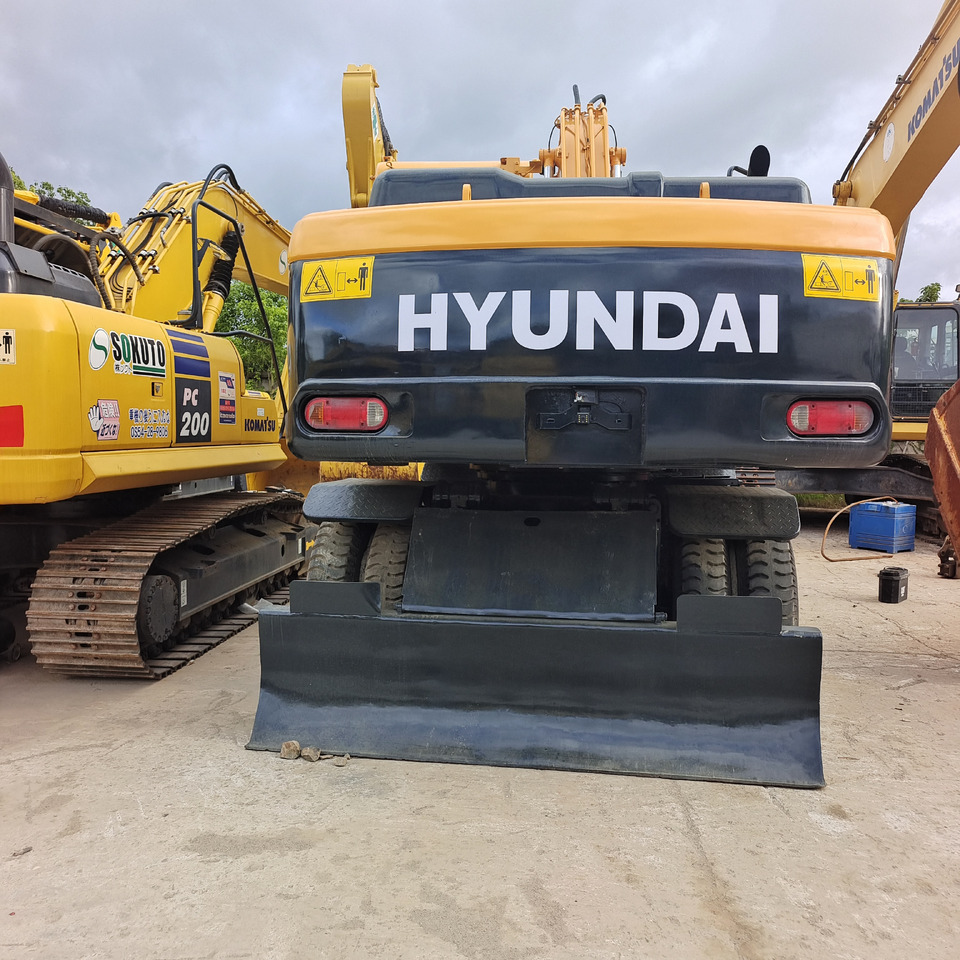 HYUNDAI ROBEX 210W-9T 210W-9 S - Wheel excavator: picture 3 HYUNDAI ROBEX 210W-9T 210W-9 S - Wheel excavator: picture 3