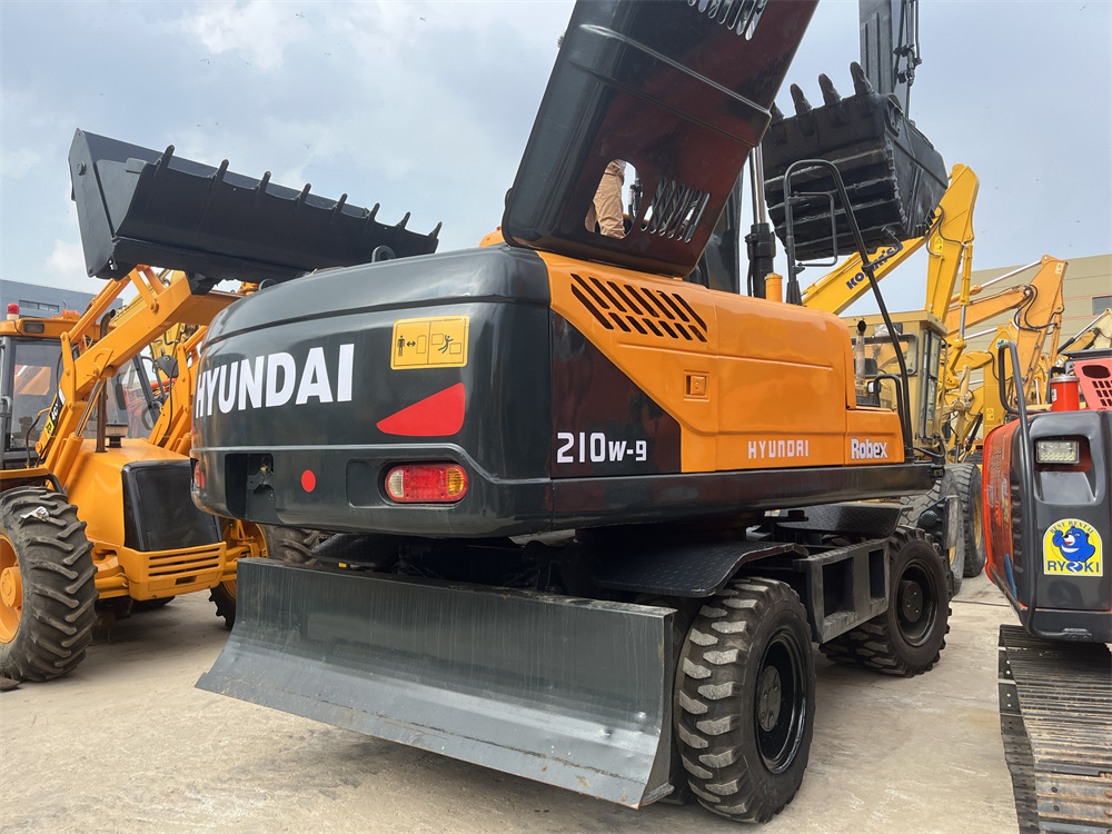 Wheel excavator Hyundai 210w-9s HYUNDAI 210 W - 9 S: picture 1