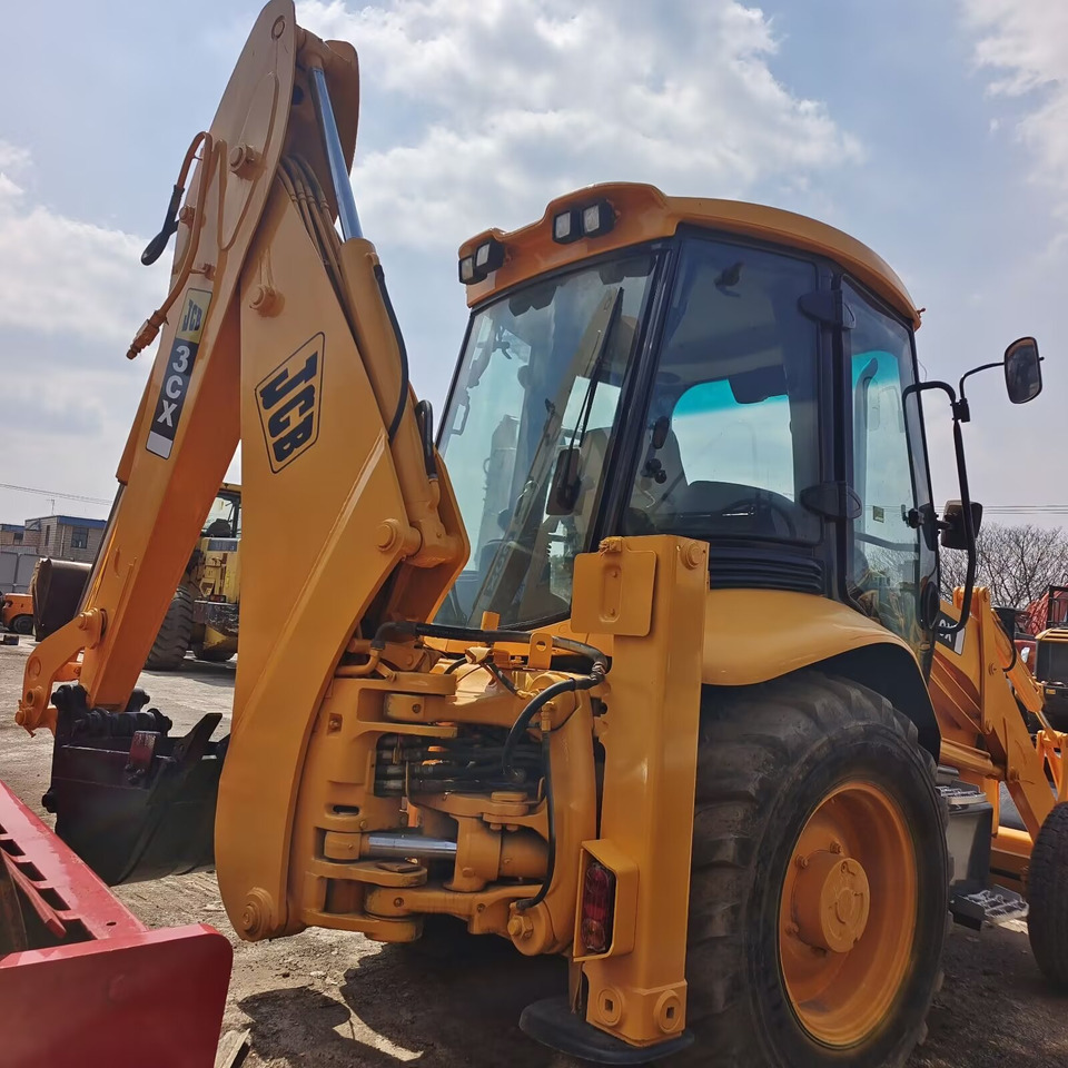 JCB 3CX - Backhoe loader: picture 2 JCB 3CX - Backhoe loader: picture 2