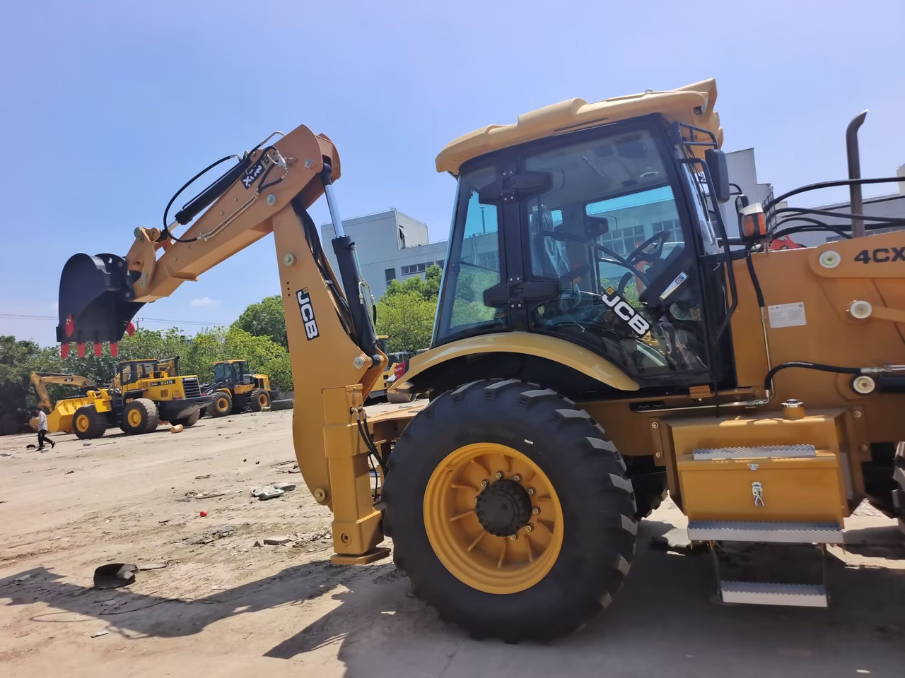 JCB 4CX 4*4 DRIVE BRAND NEW - Backhoe loader: picture 5 JCB 4CX 4*4 DRIVE BRAND NEW - Backhoe loader: picture 5