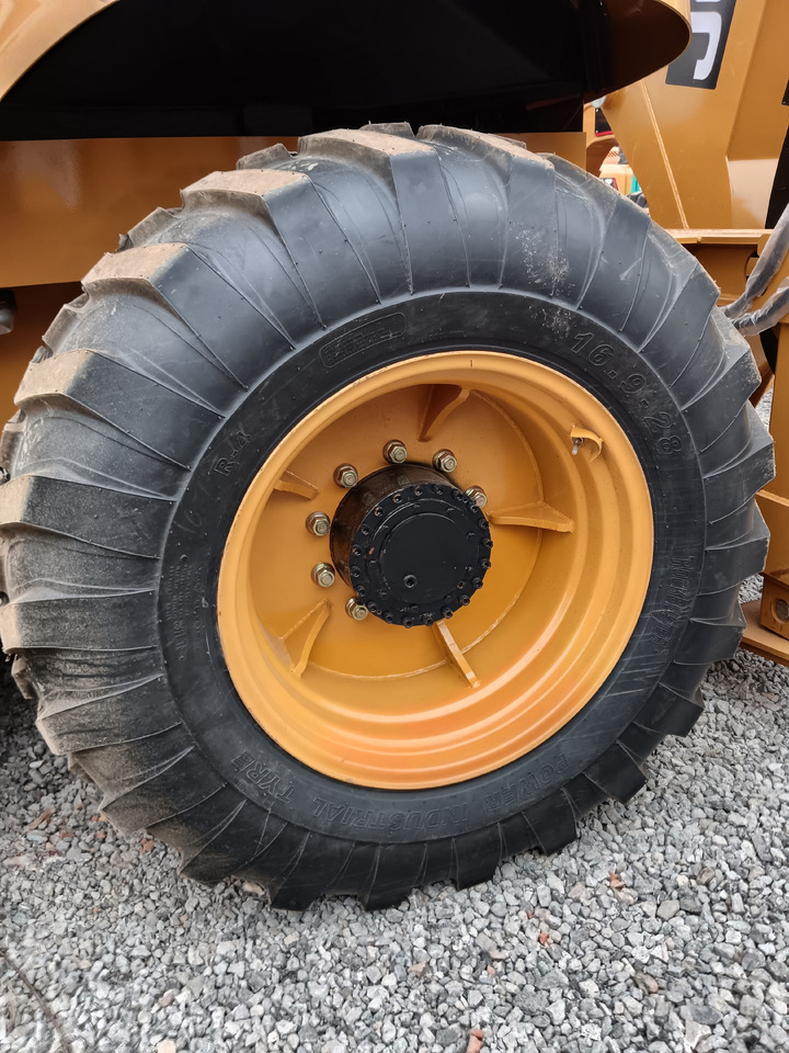 JCB 4CX - Backhoe loader: picture 3 JCB 4CX - Backhoe loader: picture 3