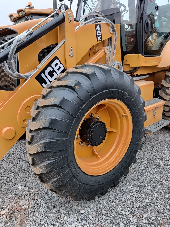 JCB 4CX - Backhoe loader: picture 2 JCB 4CX - Backhoe loader: picture 2