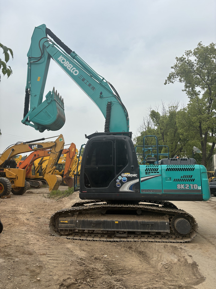 Crawler excavator KOBELCO SK210LC: picture 1