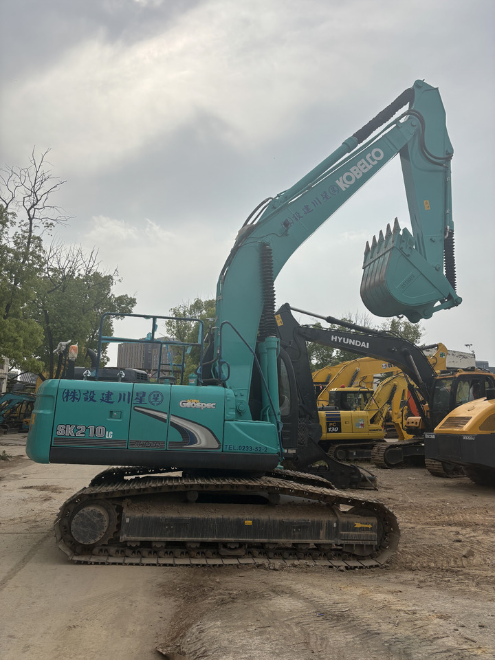 KOBELCO SK210LC - Crawler excavator: picture 3 KOBELCO SK210LC - Crawler excavator: picture 3