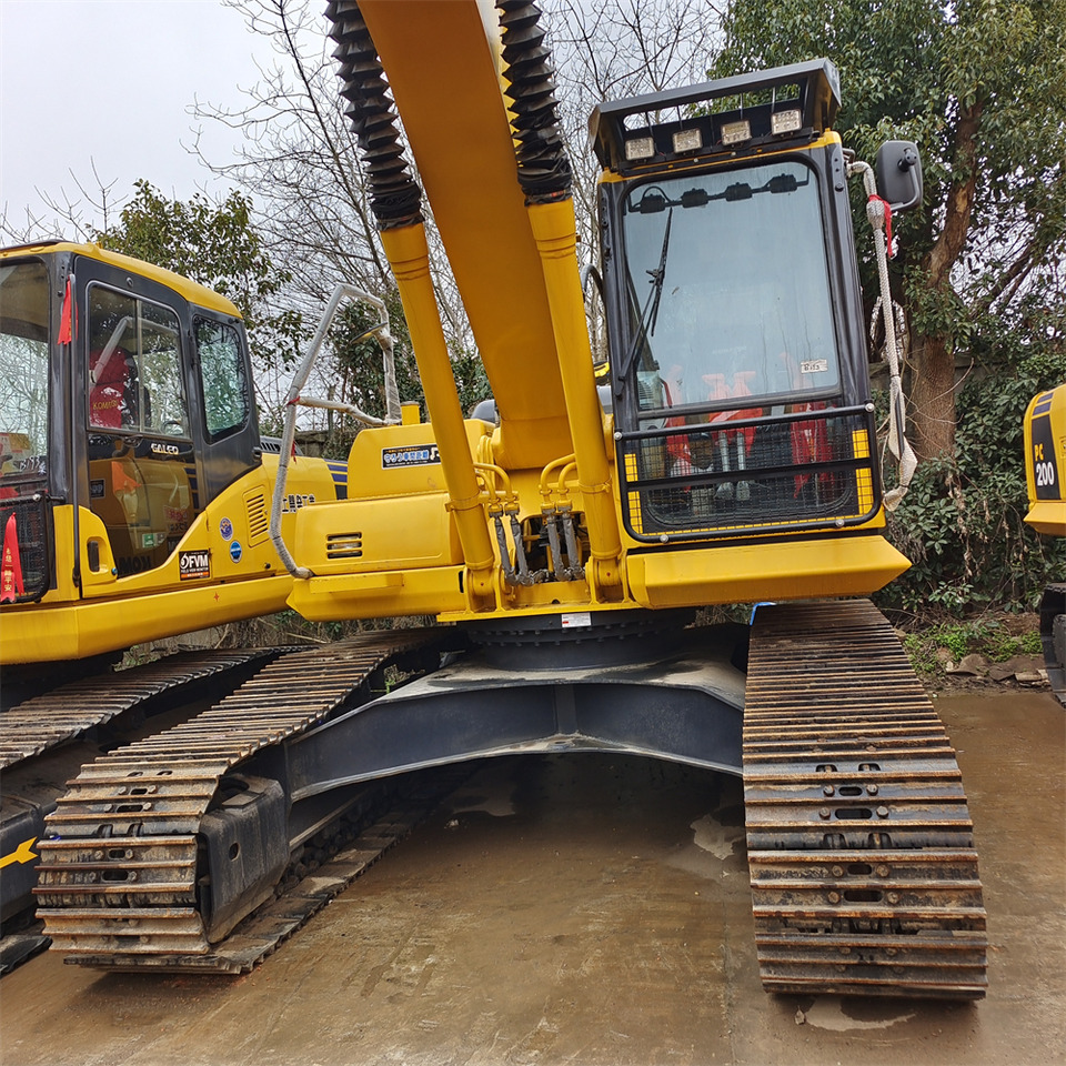 KOMATSU PC210LC-8 - Crawler excavator: picture 5 KOMATSU PC210LC-8 - Crawler excavator: picture 5