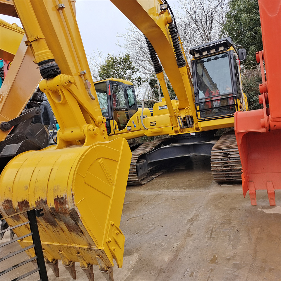 KOMATSU PC210LC-8 - Crawler excavator: picture 4 KOMATSU PC210LC-8 - Crawler excavator: picture 4