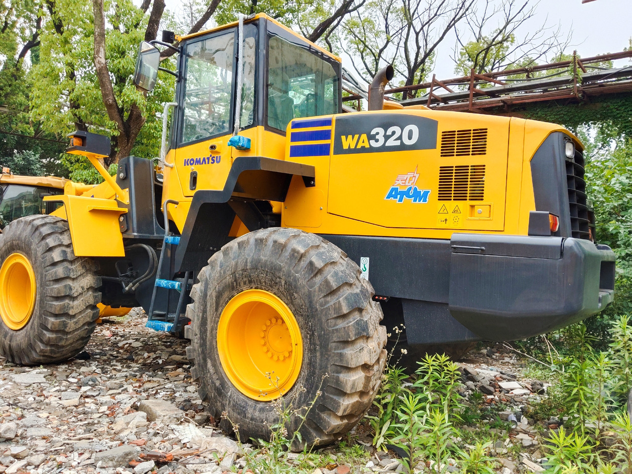 KOMATSU WA320-5 - Wheel loader: picture 4 KOMATSU WA320-5 - Wheel loader: picture 4