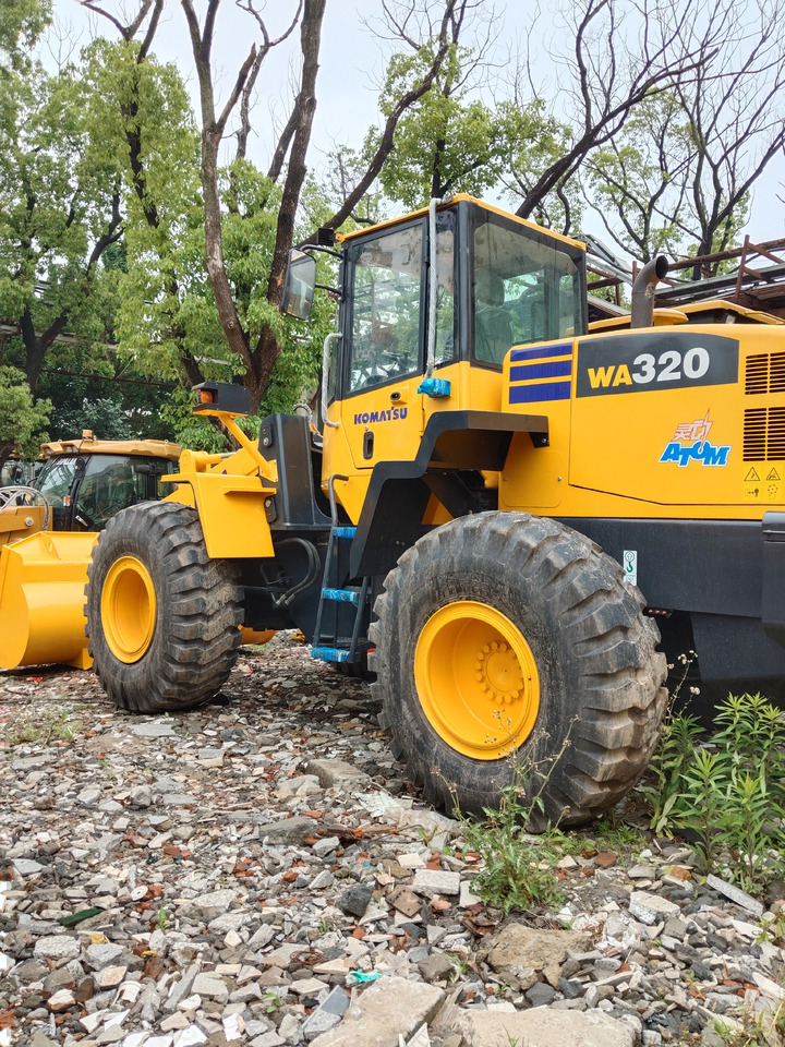 KOMATSU WA320-5 - Wheel loader: picture 1 KOMATSU WA320-5 - Wheel loader: picture 1