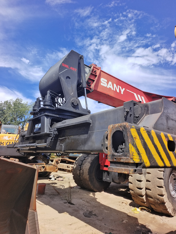 SANY SRSC 45C23 45 TON SRSC45C30 - Reach stacker: picture 2 SANY SRSC 45C23 45 TON SRSC45C30 - Reach stacker: picture 2