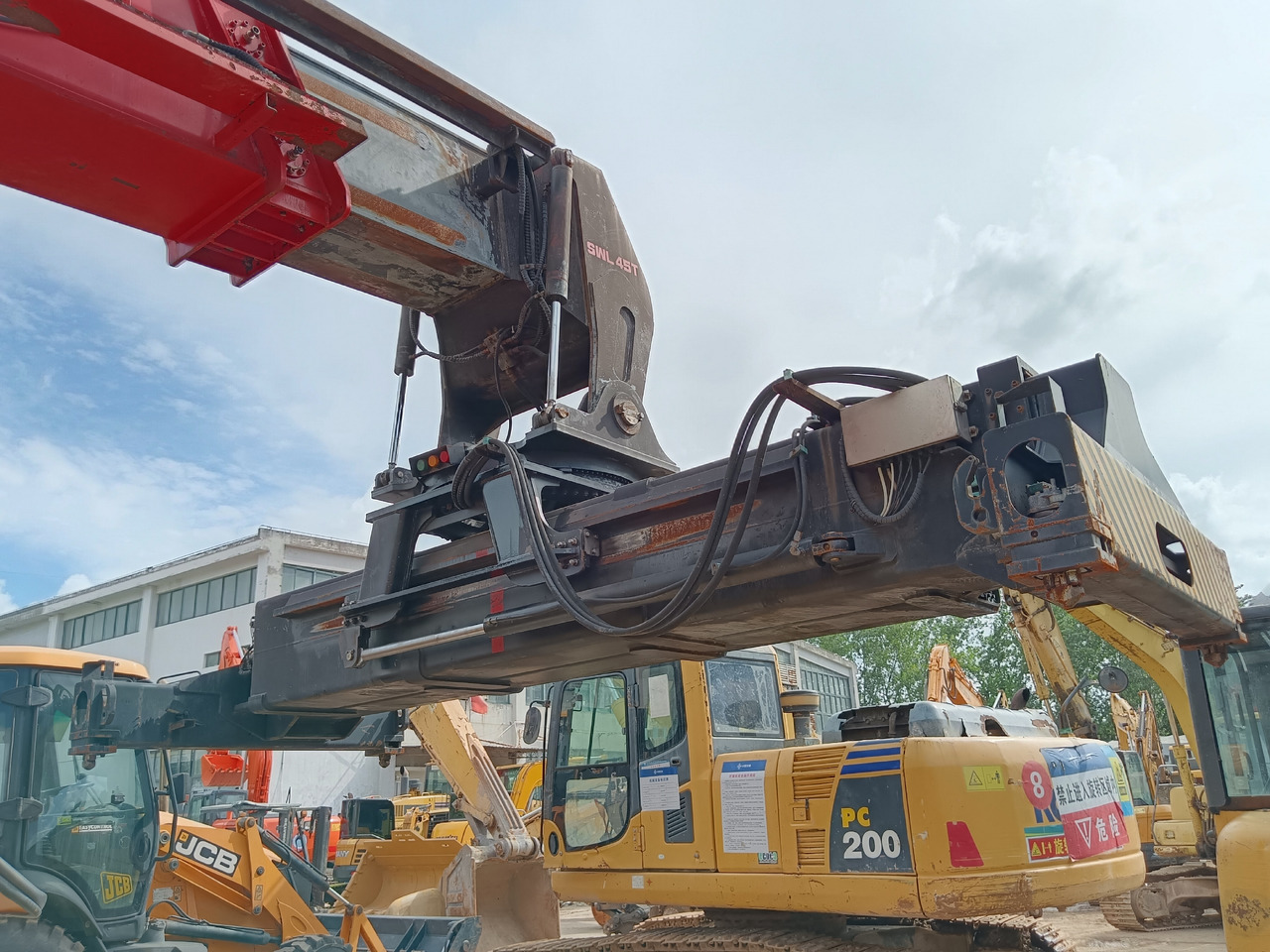 SANY SRSC45C30 45TON REACH STACKER - Reach stacker: picture 4 SANY SRSC45C30 45TON REACH STACKER - Reach stacker: picture 4
