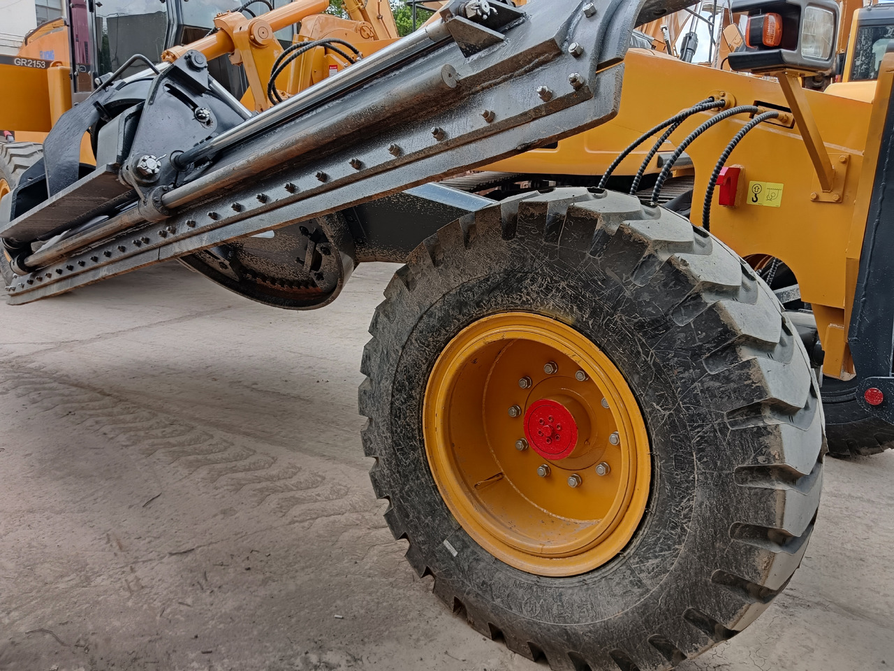 XCMG GR 2153 WITH RIPPER AND TWO BLADES - Grader: picture 4 XCMG GR 2153 WITH RIPPER AND TWO BLADES - Grader: picture 4