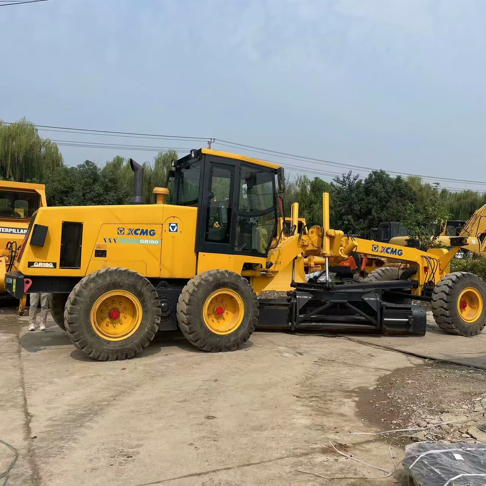 XCMG GR180 - Grader: picture 1 XCMG GR180 - Grader: picture 1