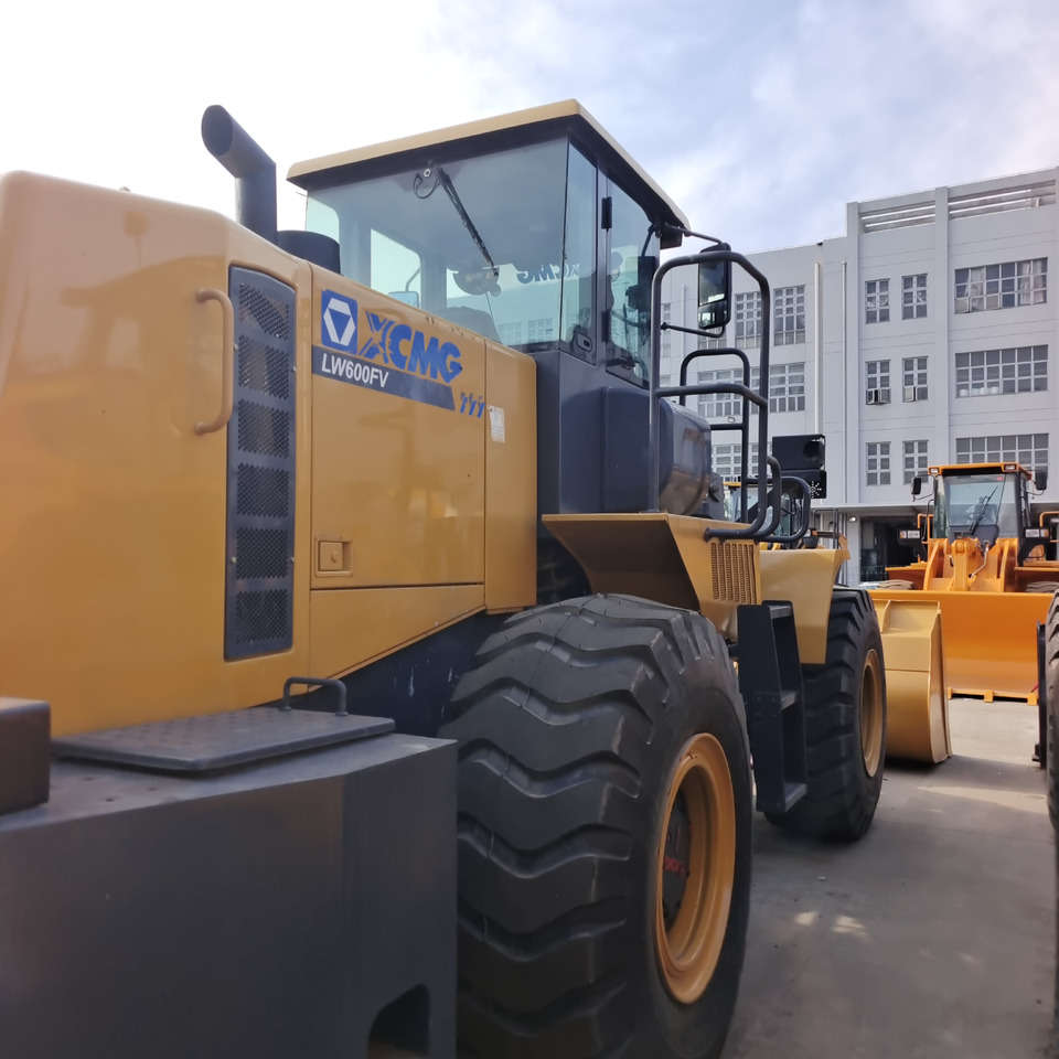 Wheel loader XCMG LW600FV: picture 7