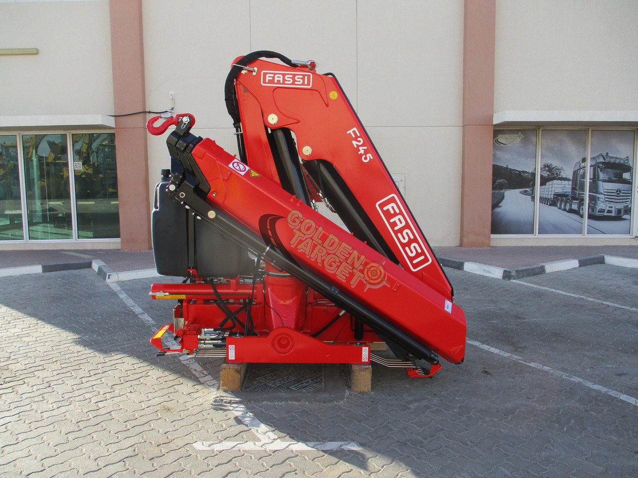 Fassi F245A.0.23 Crane - Loader crane for Truck: picture 3 Fassi F245A.0.23 Crane - Loader crane for Truck: picture 3