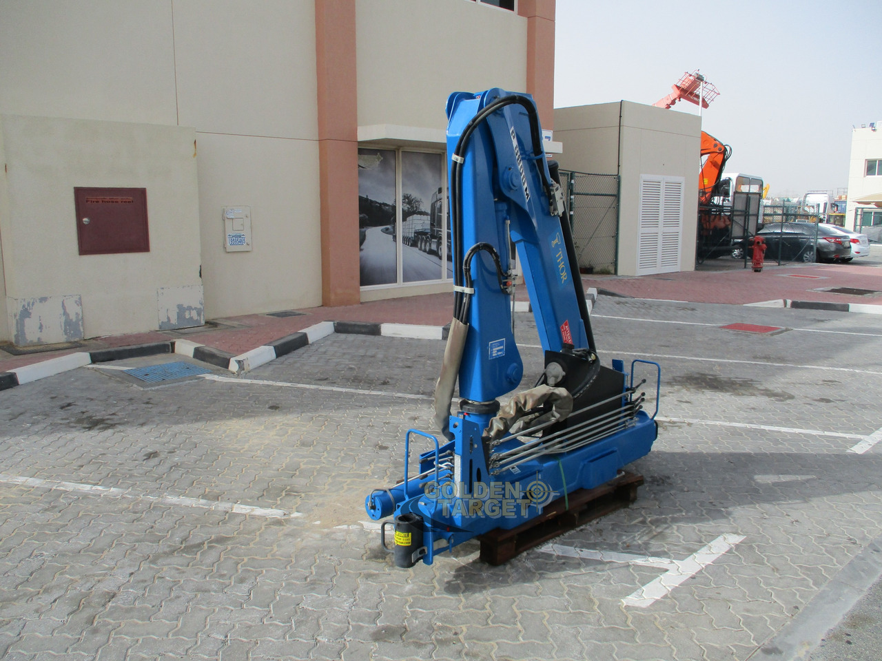 ING BONFIGLIOLI IBP 8000 M / 2SI CRANE - Loader crane for Truck: picture 3 ING BONFIGLIOLI IBP 8000 M / 2SI CRANE - Loader crane for Truck: picture 3