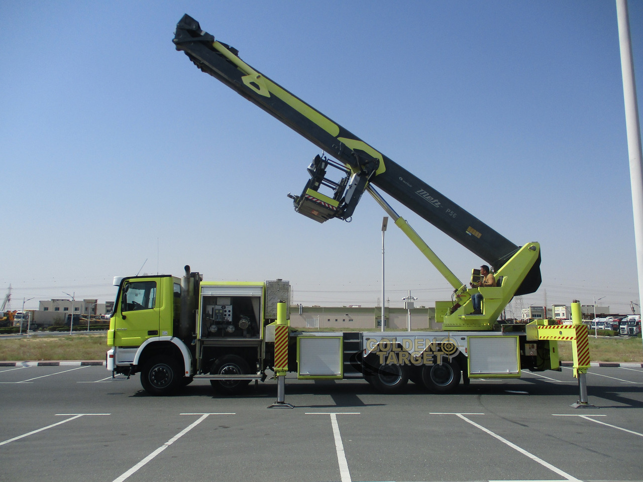 Fire truck Mercedes ACTROS 4140 8x4 METZ P56 Fire Truck: picture 8