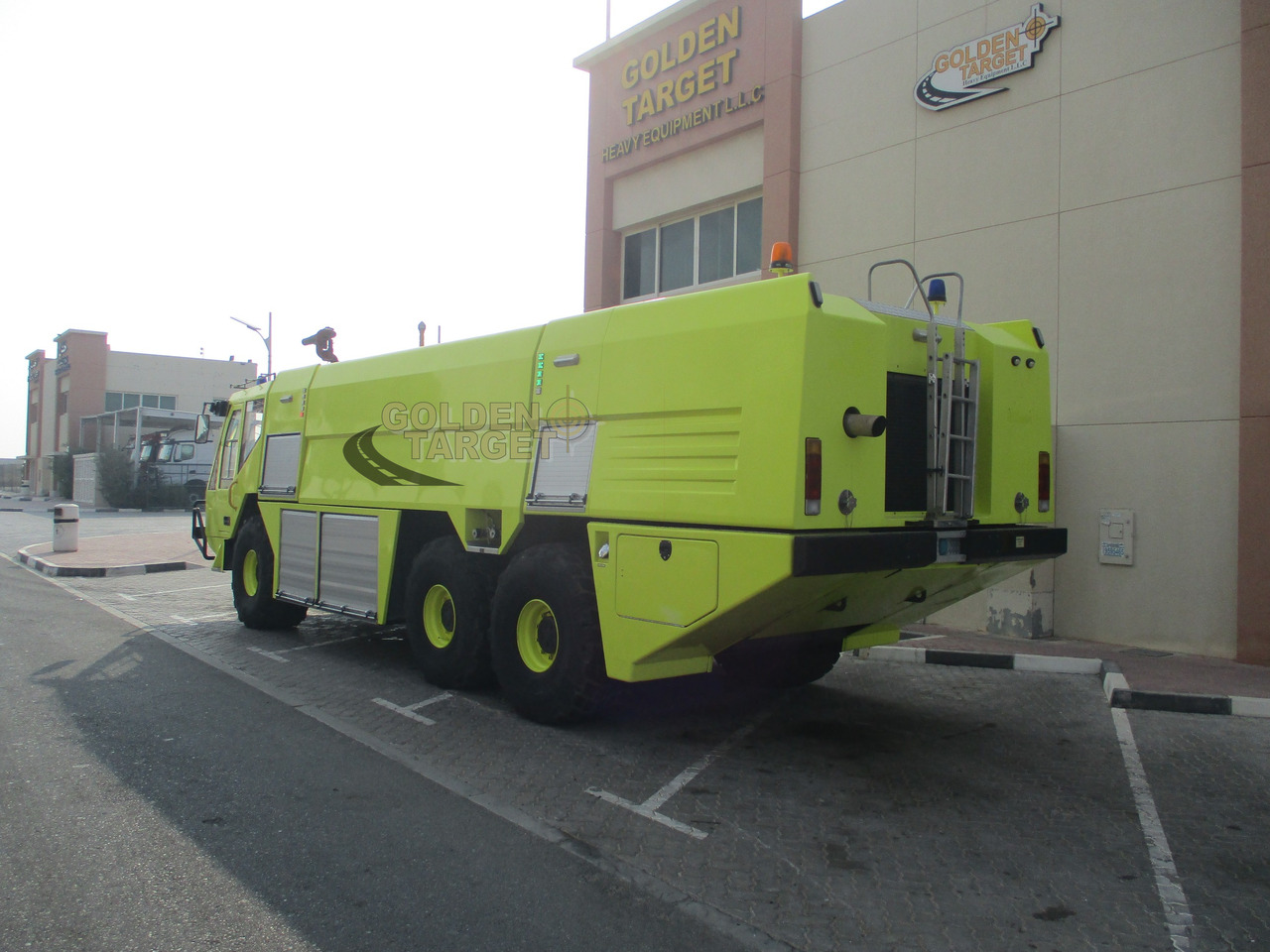 Reynolds Boughton Barracuda 6x6 Fire Truck - Fire truck: picture 4 Reynolds Boughton Barracuda 6x6 Fire Truck - Fire truck: picture 4