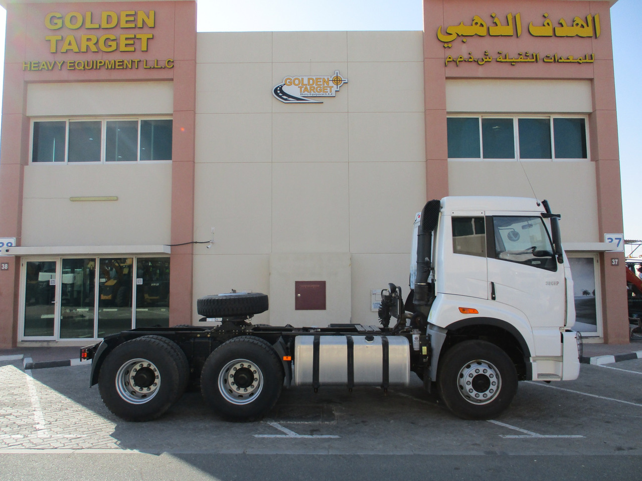 FAW 4181P2K15 6x4 Head Truck - Tractor unit: picture 5 FAW 4181P2K15 6x4 Head Truck - Tractor unit: picture 5