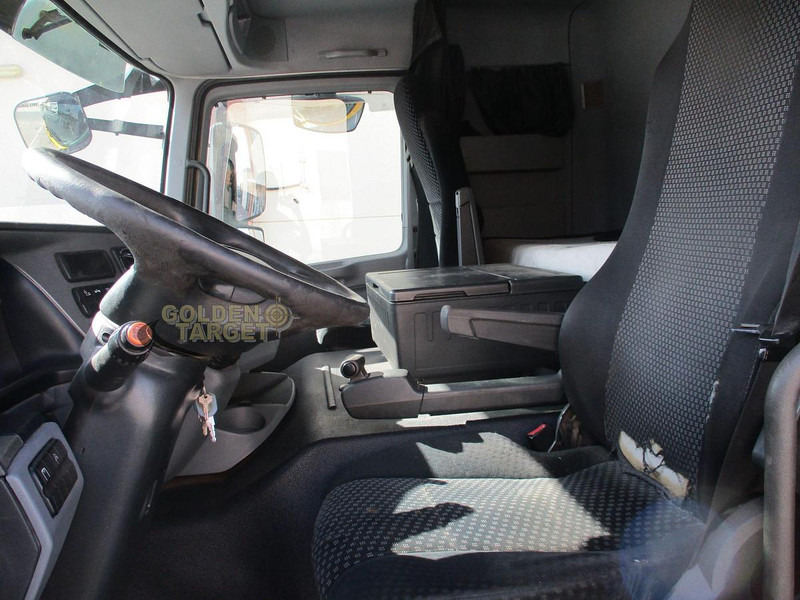 Truck Mercedes-Benz Actros 2048 Head Truck: picture 10 Truck Mercedes-Benz Actros 2048 Head Truck: picture 10
