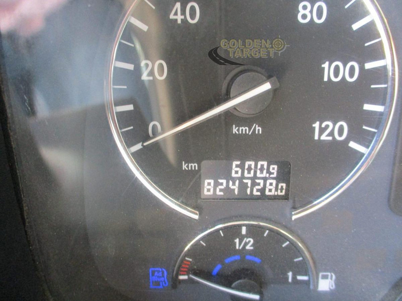 Truck Mercedes-Benz Actros 2048 Head Truck: picture 12 Truck Mercedes-Benz Actros 2048 Head Truck: picture 12