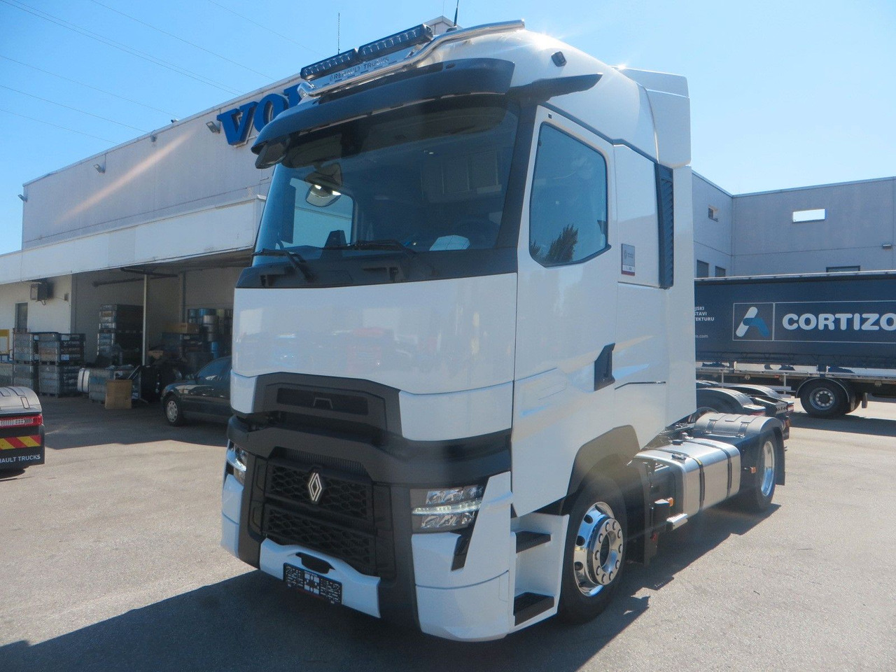 Renault T520 HSC 4x2Tractor mega NEW!! TOP EQUIPMENT - Tractor unit: picture 1 Renault T520 HSC 4x2Tractor mega NEW!! TOP EQUIPMENT - Tractor unit: picture 1