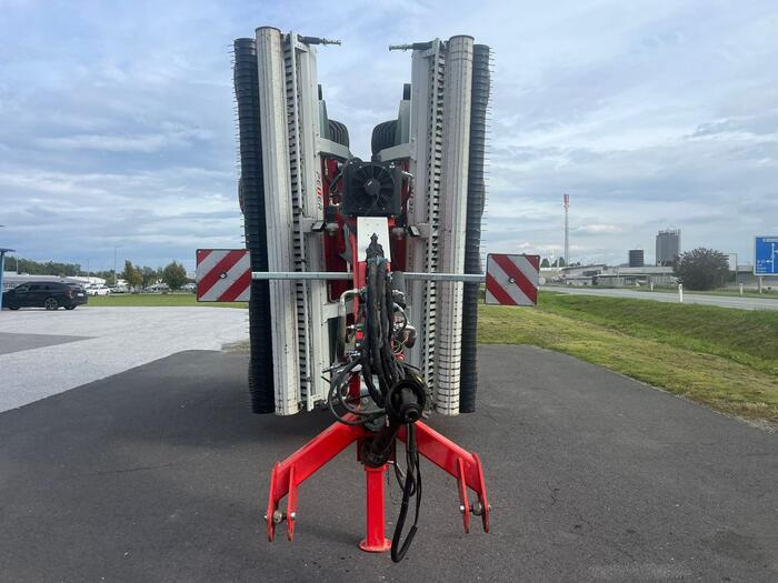 R9 profi Type 820 - Tedder/ Rake: picture 2 R9 profi Type 820 - Tedder/ Rake: picture 2