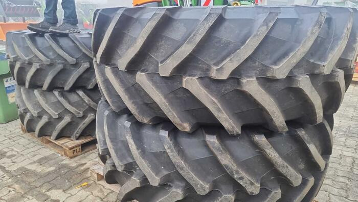 Trelleborg TM900 High Power - Wheel and tire package for Agricultural machinery: picture 2 Trelleborg TM900 High Power - Wheel and tire package for Agricultural machinery: picture 2