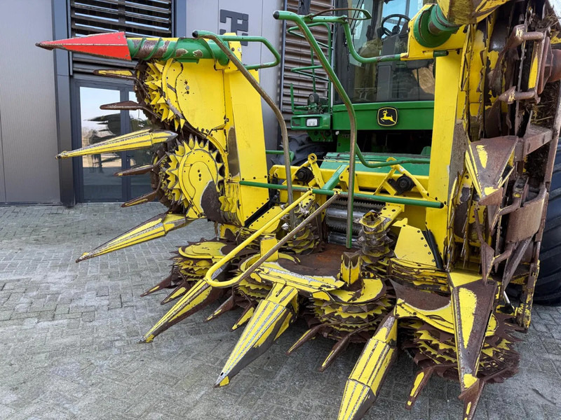 John Deere John deere 7450 Prodrive Kemper 4 WD Hakselaar Corn - Wood chipper: picture 4 John Deere John deere 7450 Prodrive Kemper 4 WD Hakselaar Corn - Wood chipper: picture 4