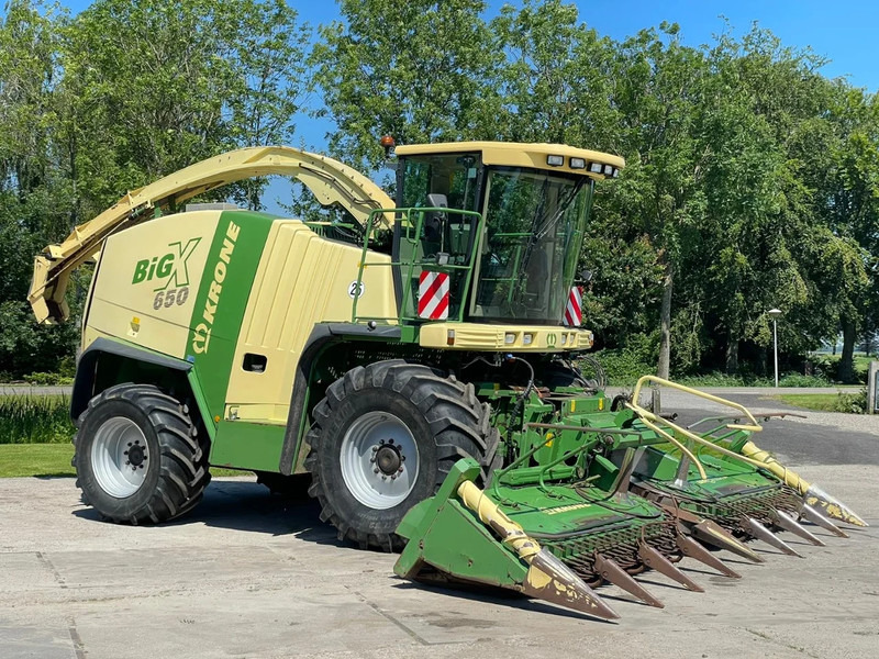 Krone Big X 650 V8 Hakselaar Claas John deere New holland - Forage harvester: picture 1 Krone Big X 650 V8 Hakselaar Claas John deere New holland - Forage harvester: picture 1
