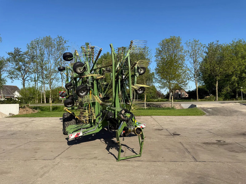 Krone swadro 1400 4 rotor hark 4 elements hark - Tedder/ Rake: picture 2 Krone swadro 1400 4 rotor hark 4 elements hark - Tedder/ Rake: picture 2