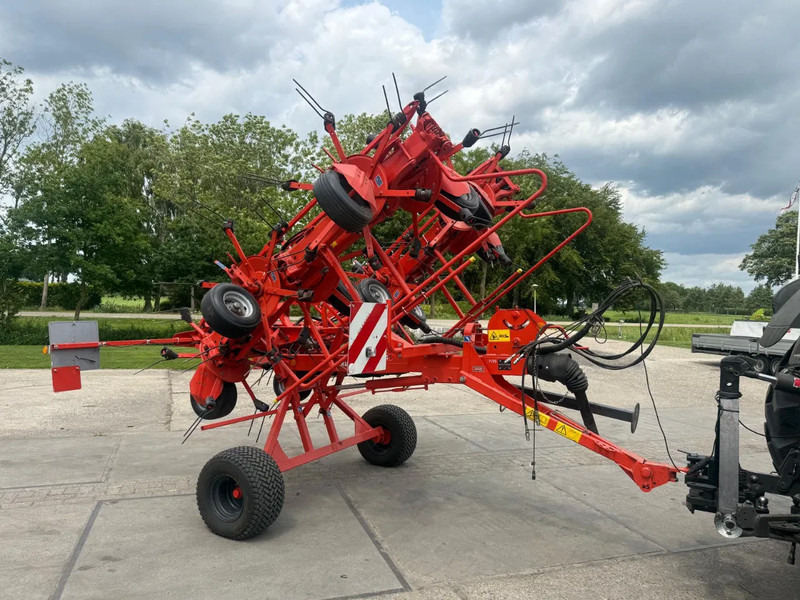 Kuhn GF 10802 T schudder - Tedder/ Rake: picture 1 Kuhn GF 10802 T schudder - Tedder/ Rake: picture 1