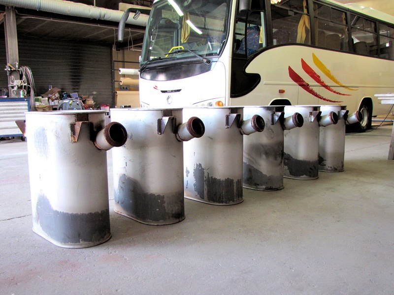 Pots d'échappement ILIADE : - Exhaust system for Bus: picture 5 Pots d'échappement ILIADE : - Exhaust system for Bus: picture 5