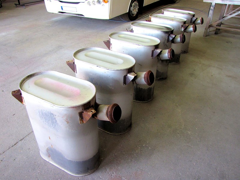 Pots d'échappement ILIADE : - Exhaust system for Bus: picture 1 Pots d'échappement ILIADE : - Exhaust system for Bus: picture 1