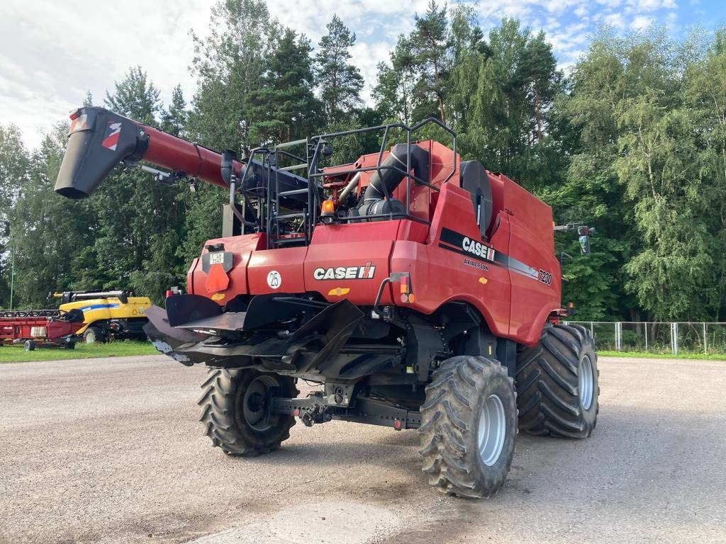 Case IH 7230 - Combine harvester: picture 5 Case IH 7230 - Combine harvester: picture 5