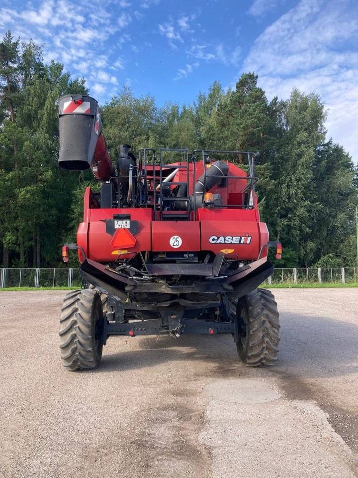 Case IH 7230 - Combine harvester: picture 4 Case IH 7230 - Combine harvester: picture 4