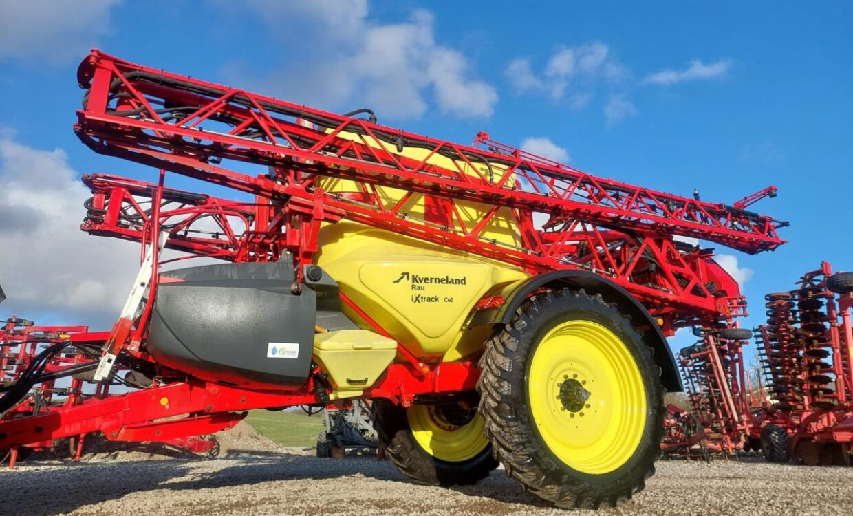 Kverneland IXtrack C60 - 36m - Trailed sprayer: picture 1 Kverneland IXtrack C60 - 36m - Trailed sprayer: picture 1
