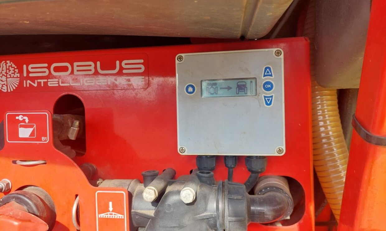 Kverneland Ixtrack C60 - 28m Alubom on lease Kverneland Ixtrack C60 - 28m Alubom: picture 9