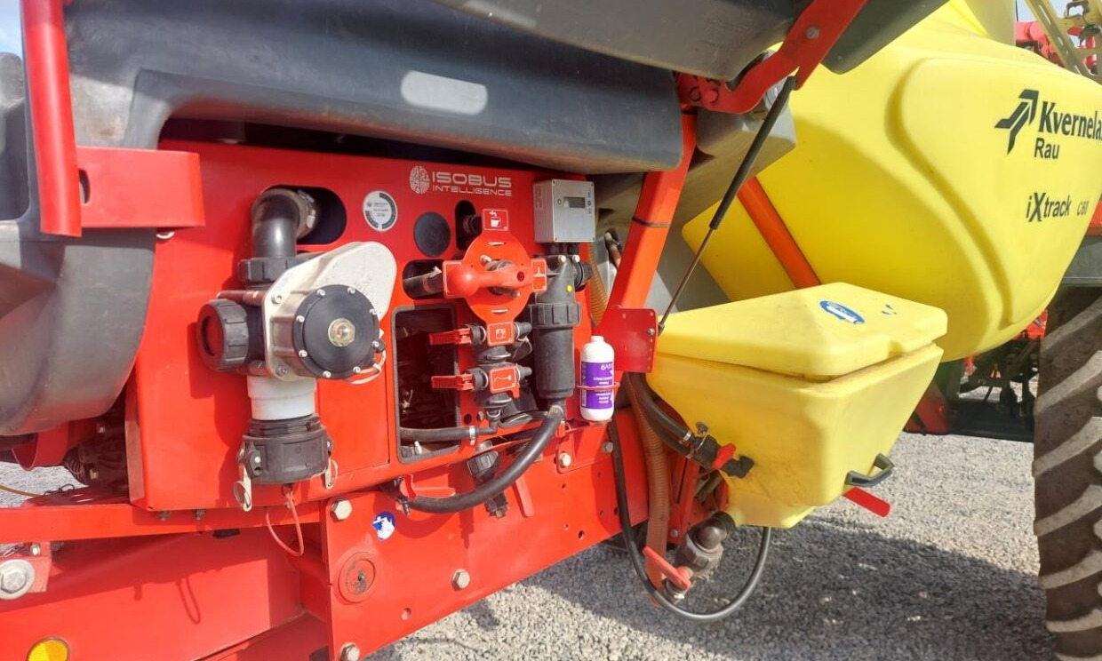 Kverneland Ixtrack C60 - 28m Alubom on lease Kverneland Ixtrack C60 - 28m Alubom: picture 8