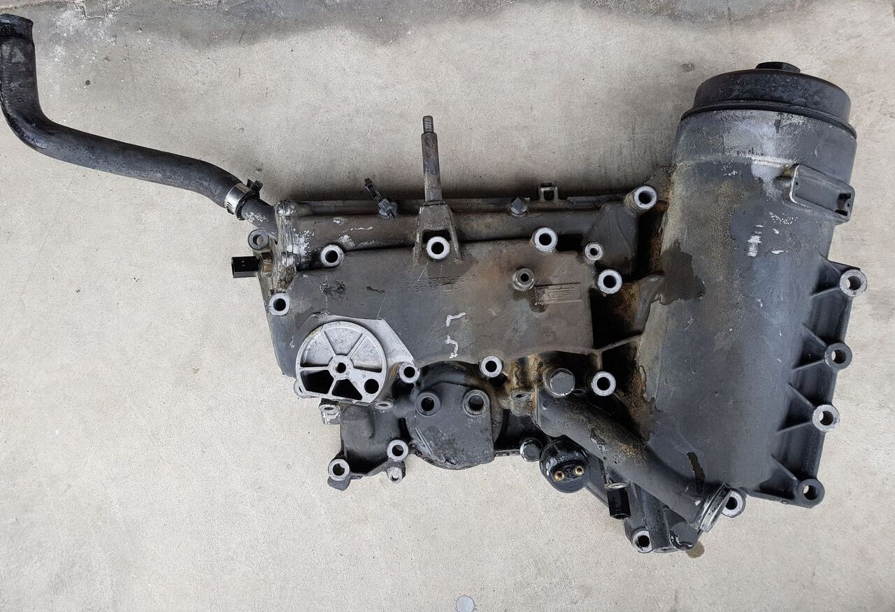 Mercedes-Benz A541 188 2704 Mercedes-Benz ACTROS - Oil cooler for Truck: picture 3 Mercedes-Benz A541 188 2704 Mercedes-Benz ACTROS - Oil cooler for Truck: picture 3