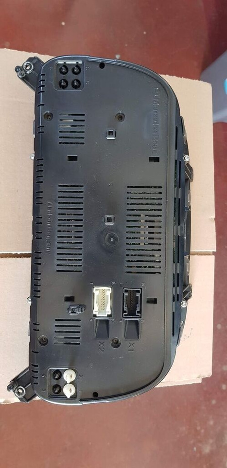 Mercedes-Benz instrumend panel Mercedes-Benz ACTROS MP2 - Dashboard for Truck: picture 2 Mercedes-Benz instrumend panel Mercedes-Benz ACTROS MP2 - Dashboard for Truck: picture 2