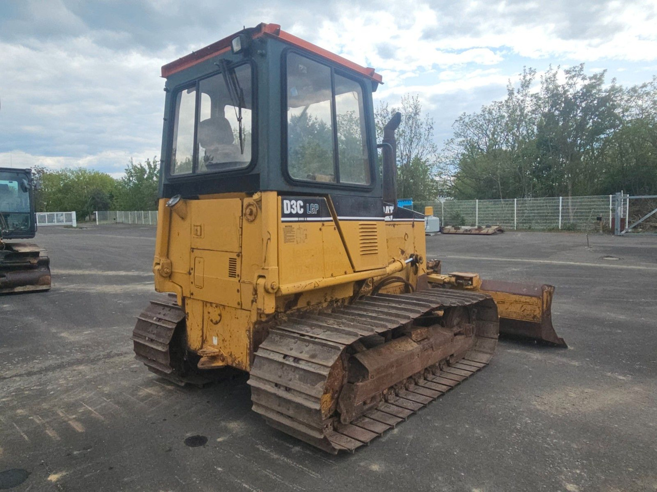 CAT D3C Raupe - Bulldozer: picture 3 CAT D3C Raupe - Bulldozer: picture 3