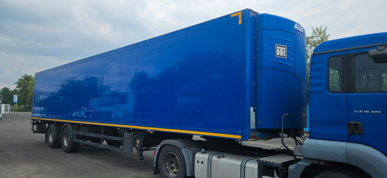 Schmitz Cargobull Kühlkoffer ThermoKing mit Ladebordwand - Refrigerator semi-trailer: picture 1 Schmitz Cargobull Kühlkoffer ThermoKing mit Ladebordwand - Refrigerator semi-trailer: picture 1