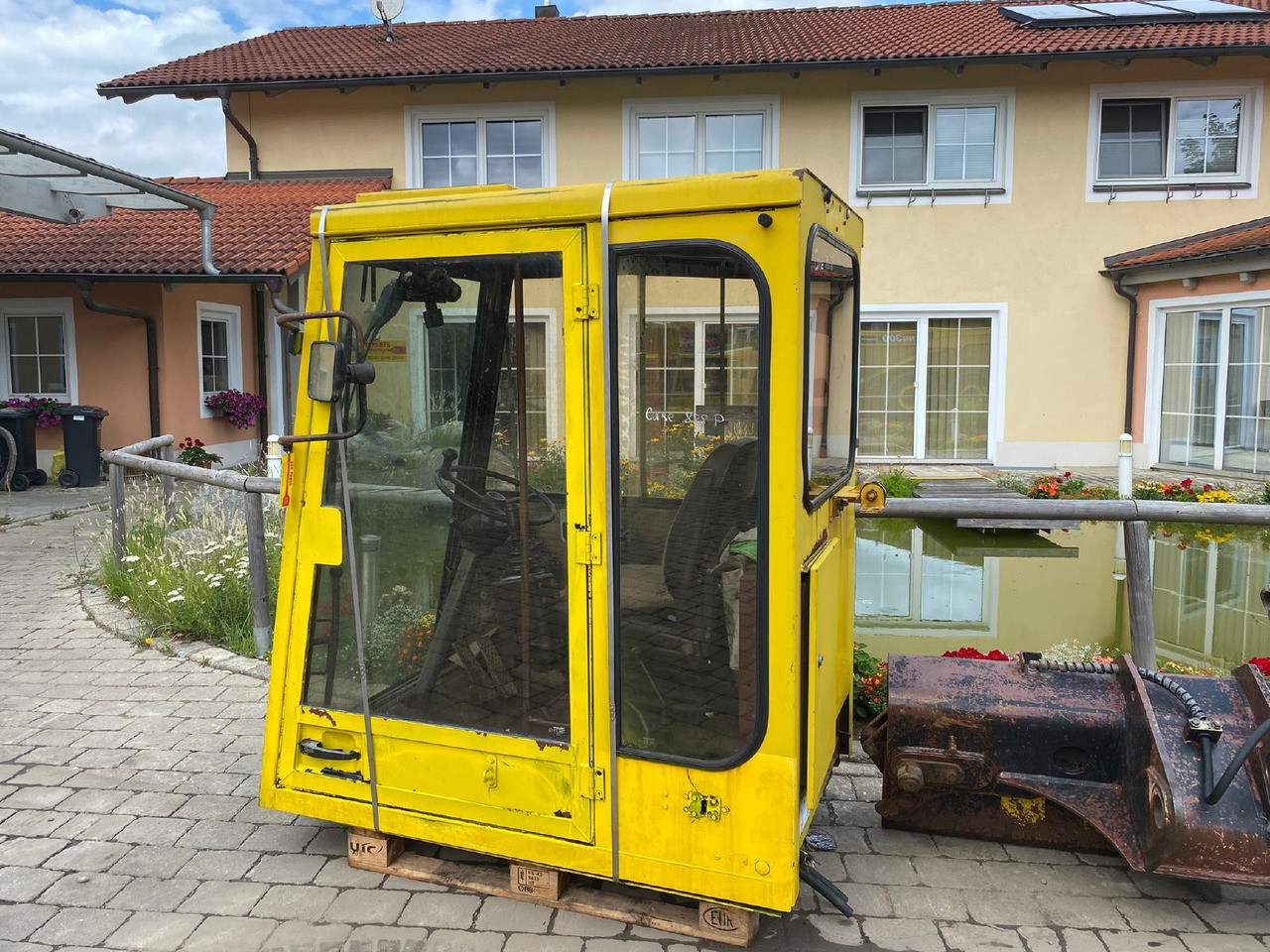 Case 888 P - Cab for Construction machinery: picture 1 Case 888 P - Cab for Construction machinery: picture 1