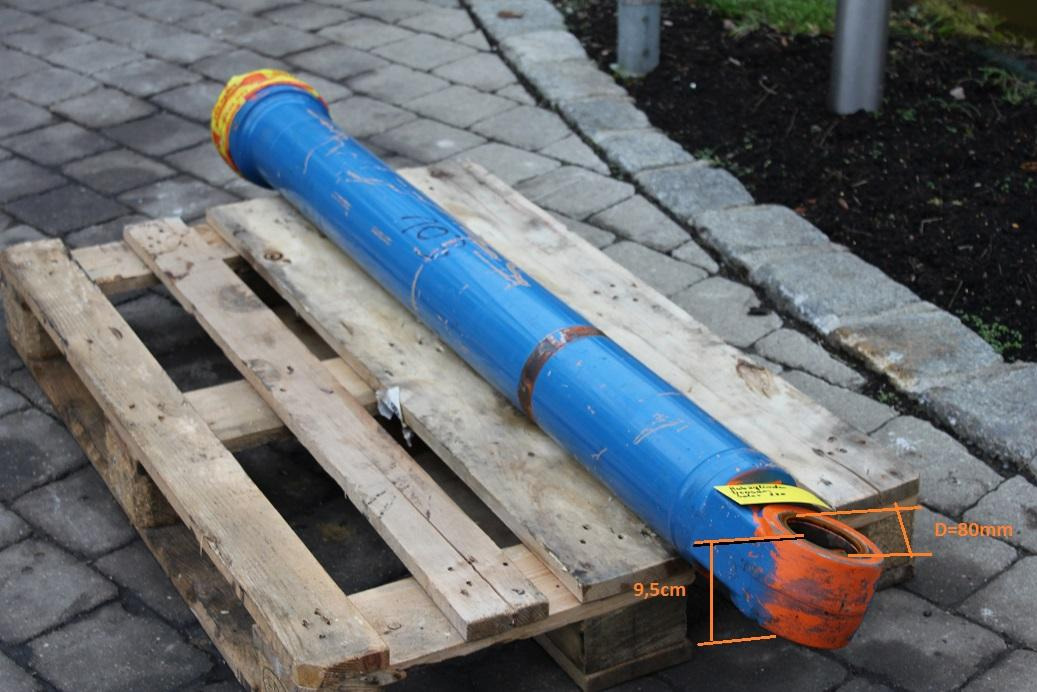 Doosan Solar 220 - Hydraulic cylinder for Construction machinery: picture 1 Doosan Solar 220 - Hydraulic cylinder for Construction machinery: picture 1