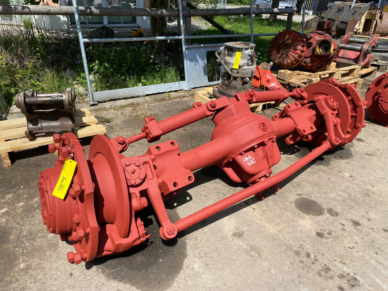 Hanomag 33C - Axle and parts for Construction machinery: picture 1 Hanomag 33C - Axle and parts for Construction machinery: picture 1